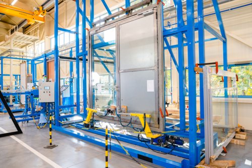 badanie okna w Laboratorium Elementów Budowlanych